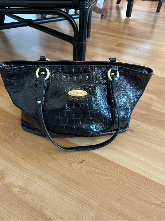Brahmin Handbags - Brahmin Black Croc-Embossed Shoulder Tote with Gold Hardware